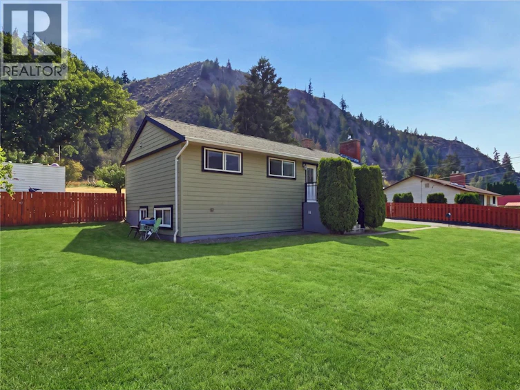 5697 Dallas Drive, Kamloops, BC, V2C 4W9 - 3