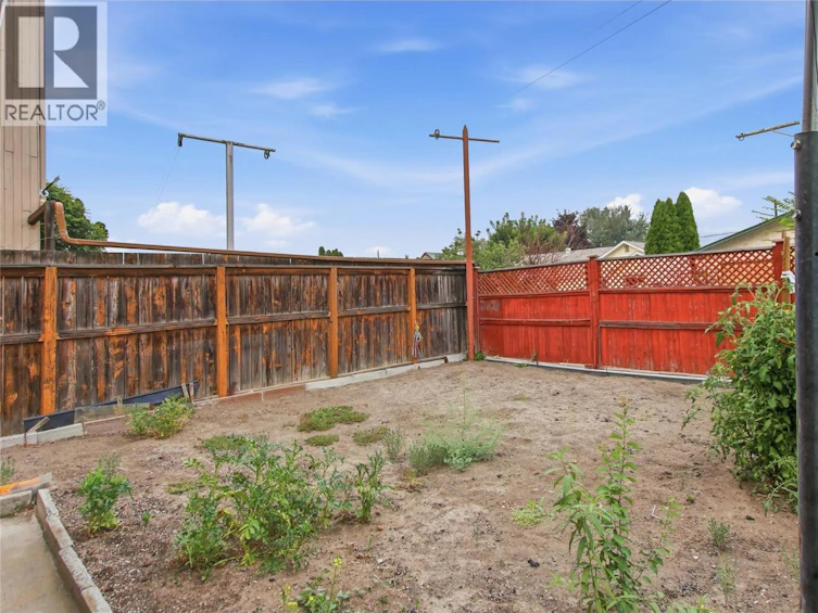 334 Mcgowan Avenue, Kamloops, BC, V2B 2N7 - 3