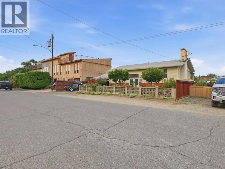 334 Mcgowan Avenue, Kamloops, BC, V2B 2N7 - 4