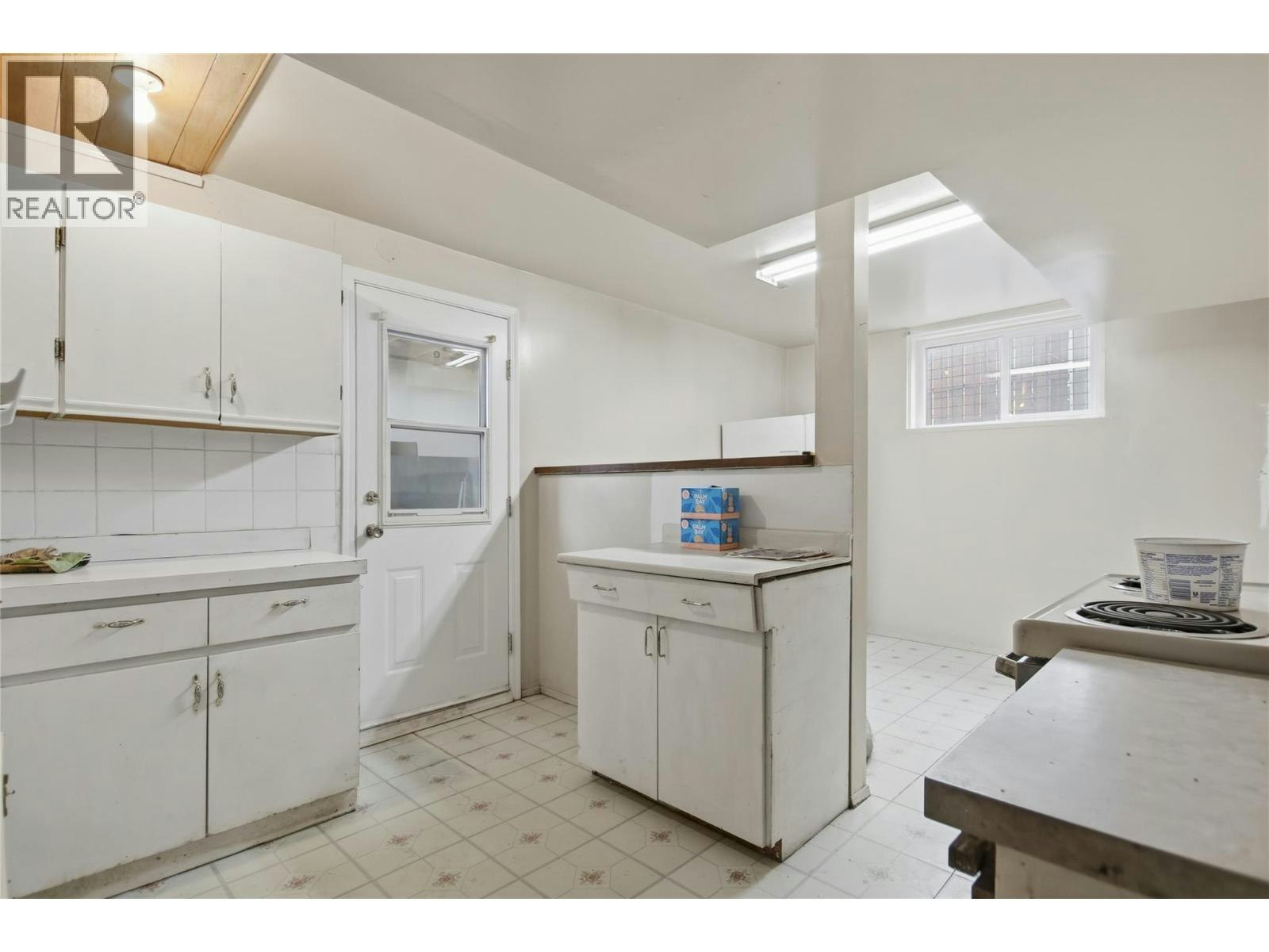 334 Mcgowan Avenue, Kamloops, BC, V2B 2N7 - 29