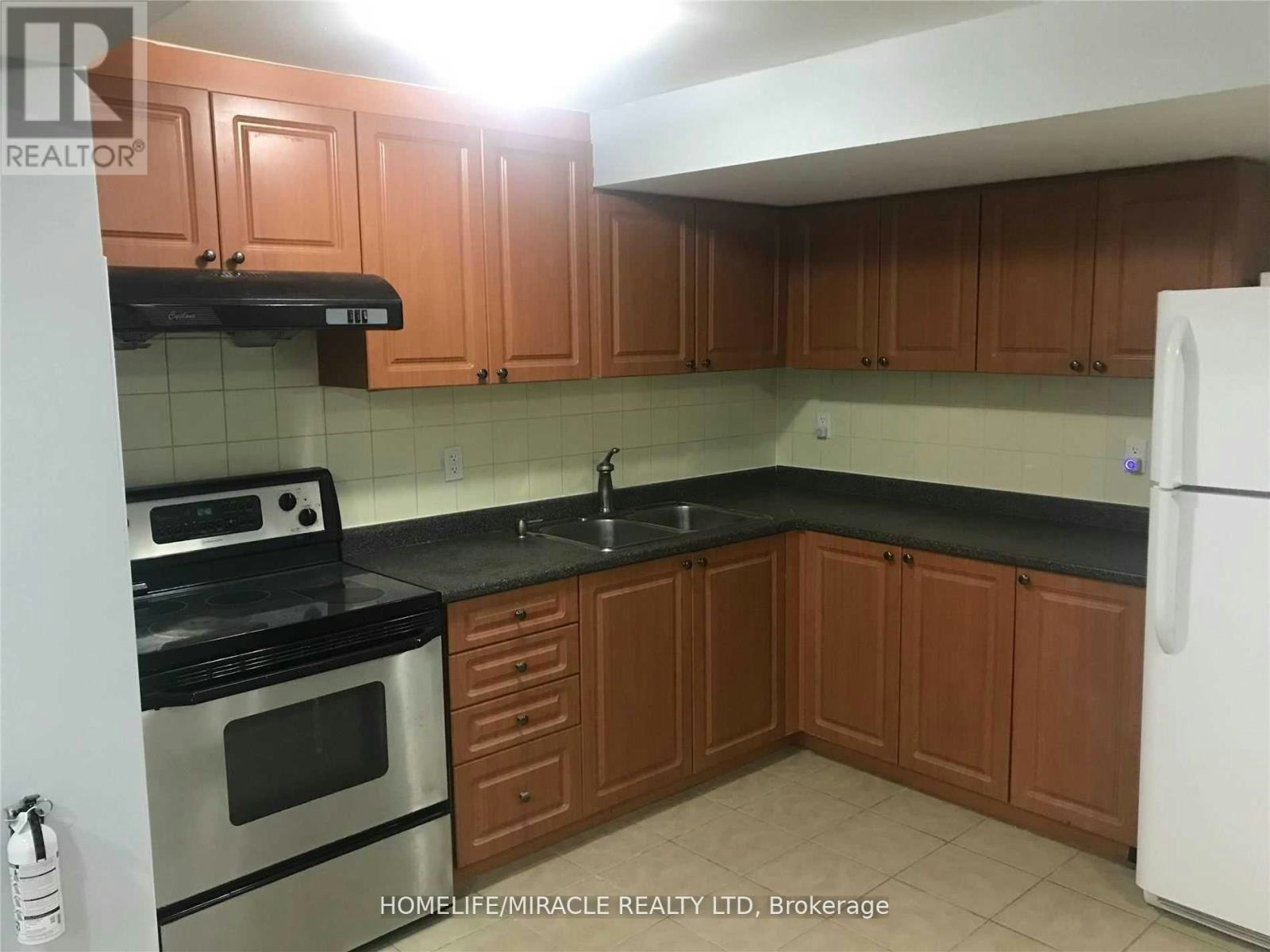 93 Whitehouse Crescent, Brampton, ON, L6P 1L7 - 7