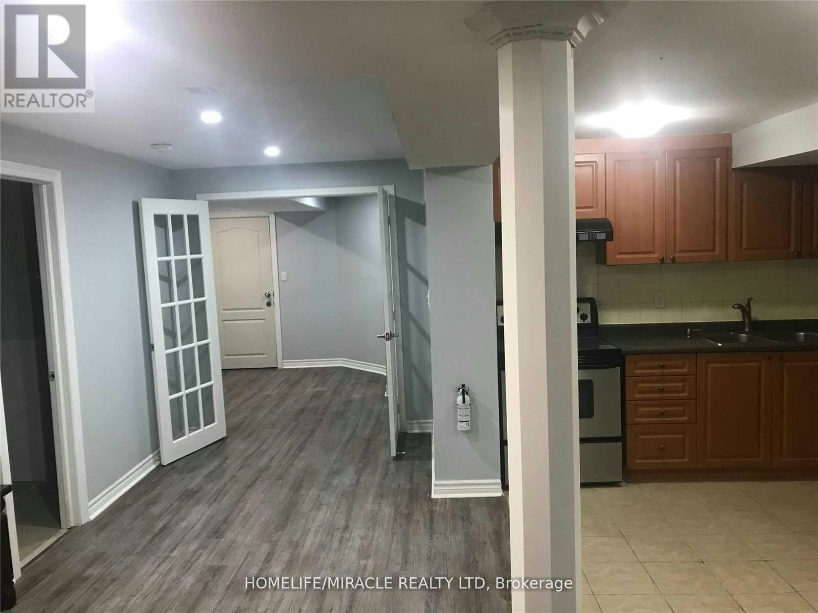 93 Whitehouse Crescent, Brampton, ON, L6P 1L7 - 8