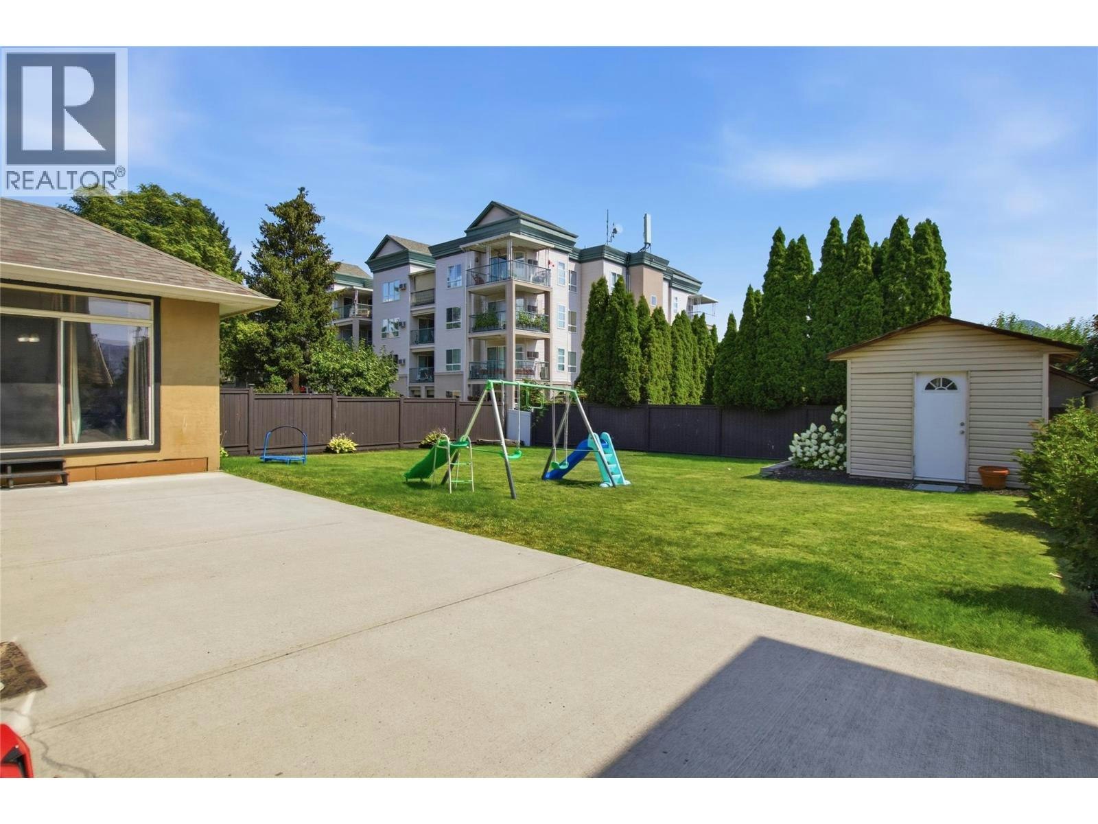 819 Arlington Court, Kamloops, BC, V2B 8T5 - 46