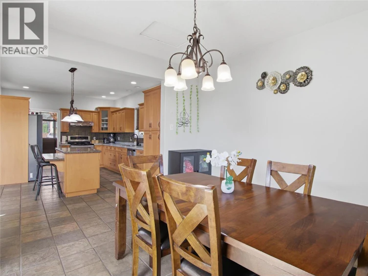 819 Arlington Court, Kamloops, BC, V2B 8T5 - 16