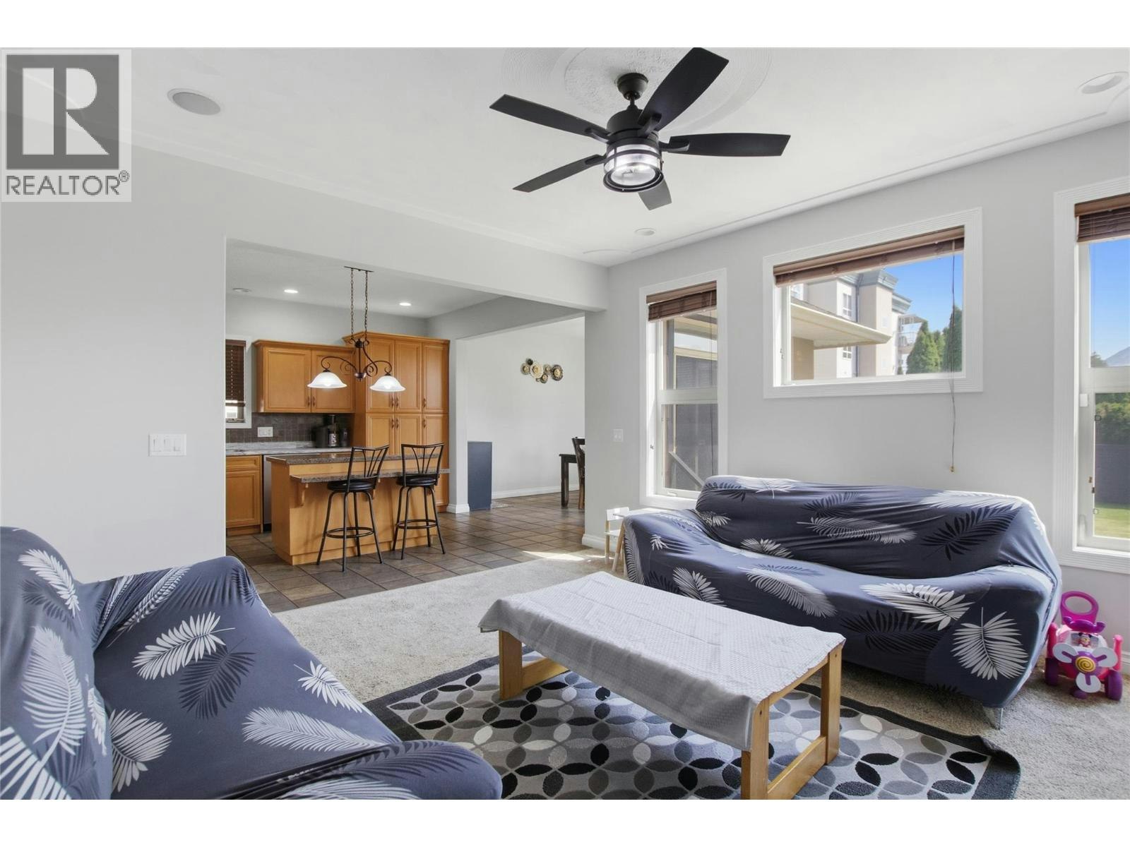 819 Arlington Court, Kamloops, BC, V2B 8T5 - 14