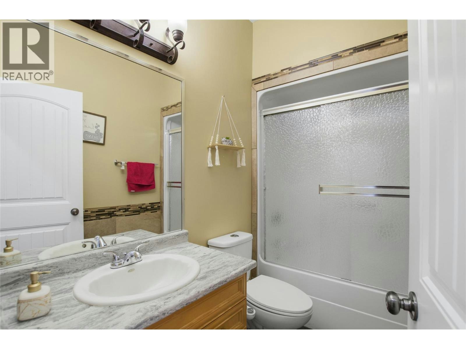 819 Arlington Court, Kamloops, BC, V2B 8T5 - 17