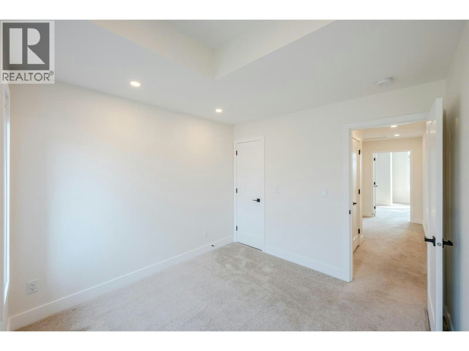 52-8000 Vedette Drive, Osoyoos, BC, V0H 1V2 - 40
