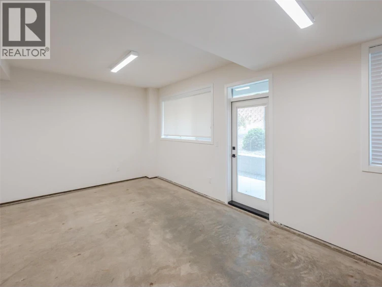 52-8000 Vedette Drive, Osoyoos, BC, V0H 1V2 - 44
