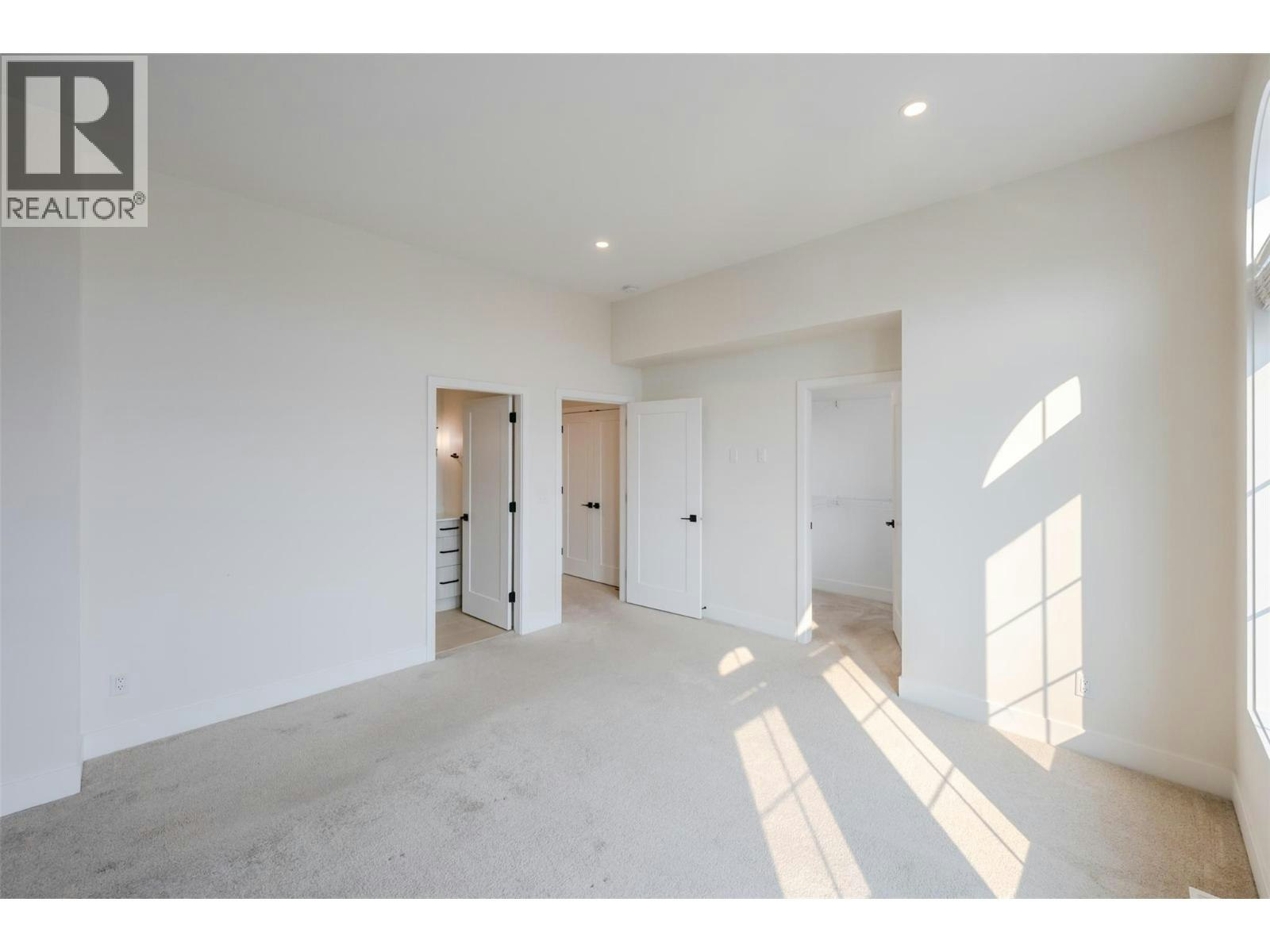 52-8000 Vedette Drive, Osoyoos, BC, V0H 1V2 - 32
