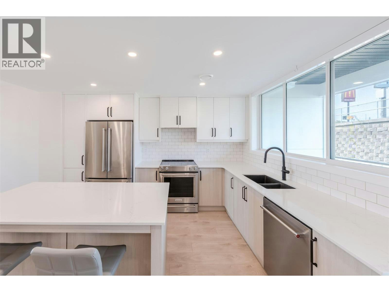 52-8000 Vedette Drive, Osoyoos, BC, V0H 1V2 - 17