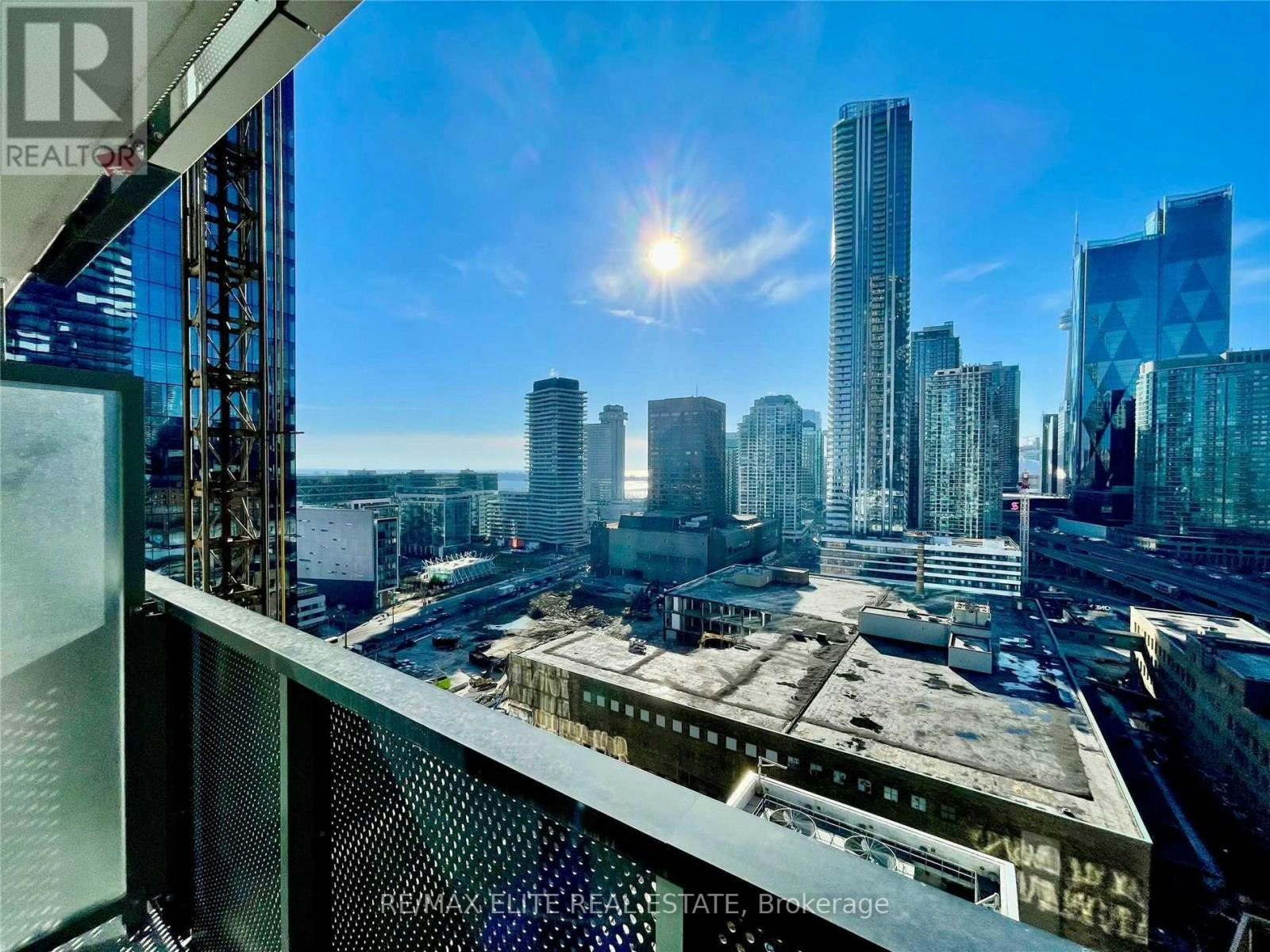 1912-138 Downes Street, Toronto, ON, M5E 0E4 - 7