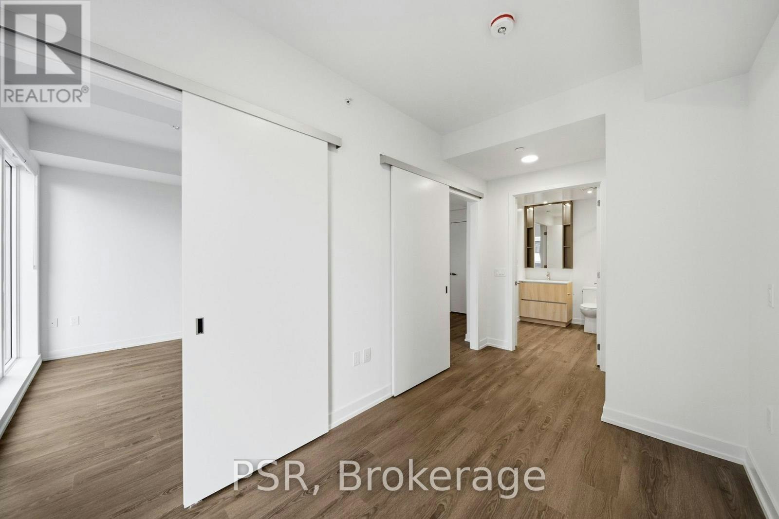 1909-70 Ordnance Street, Toronto, ON, M6K 0G9 - 8