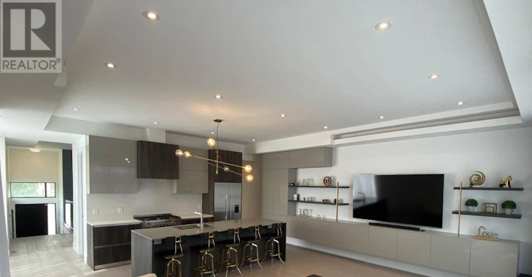 163 Pemberton Road, Richmond Hill, ON, L4C 3T6 - 2