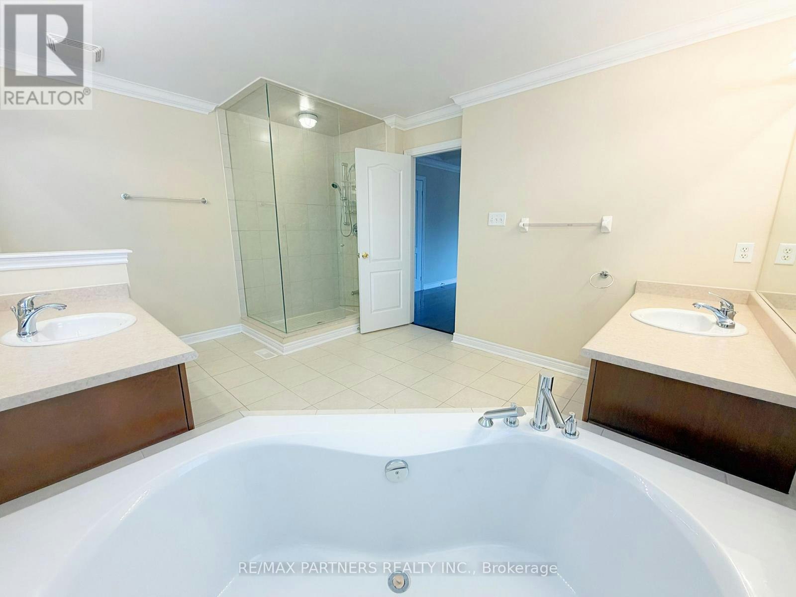 46 Barnstone Drive, Markham, ON, L6E 2G9 - 16