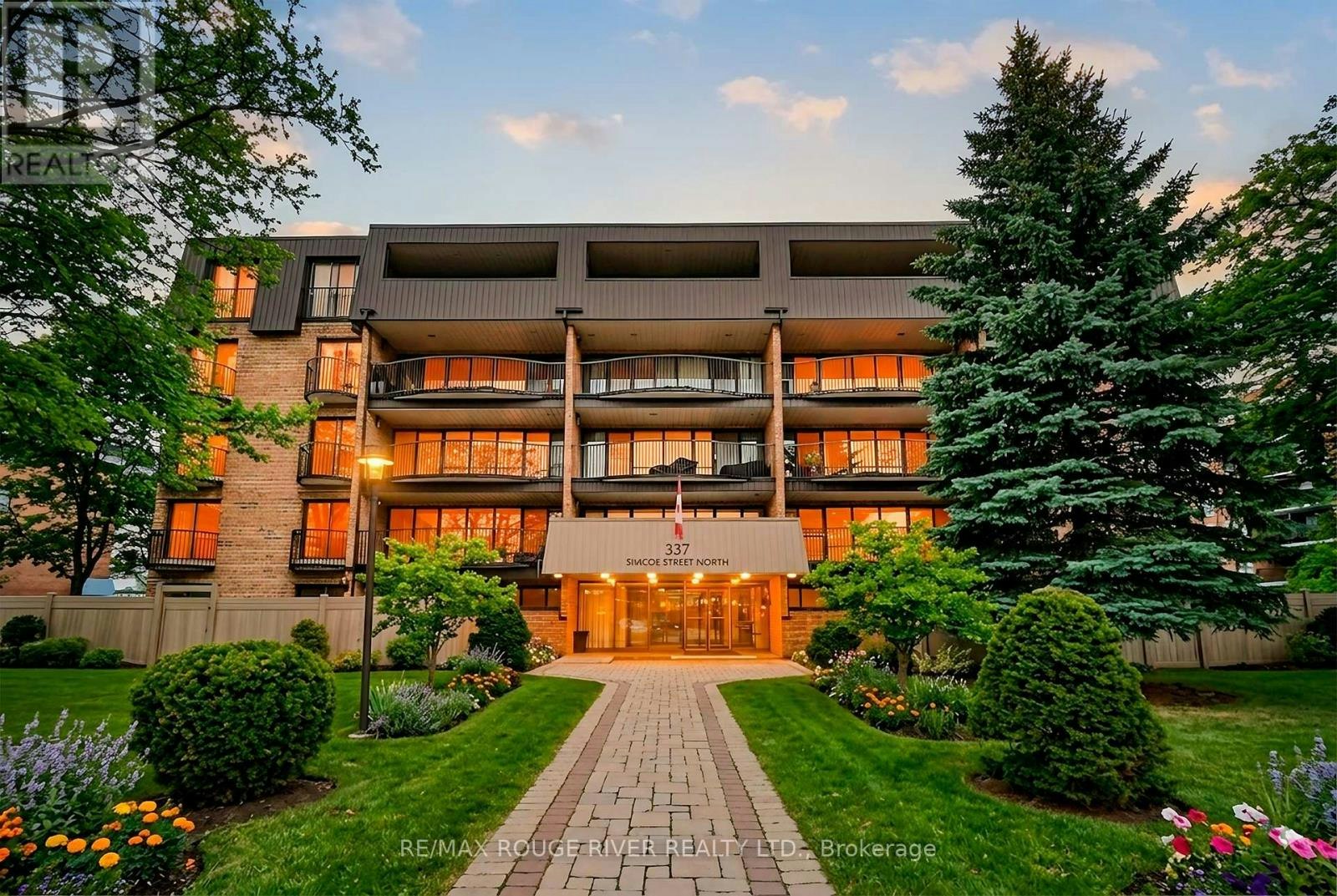 401-337 Simcoe Street, Oshawa, ON, L1G 4T2
