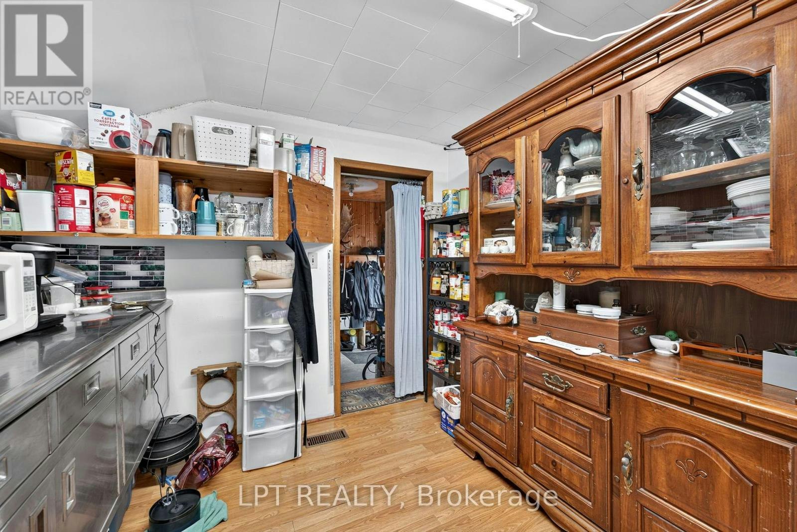 8349 Ravenswood Line, Lambton Shores, ON, N0M 1N0 - 12