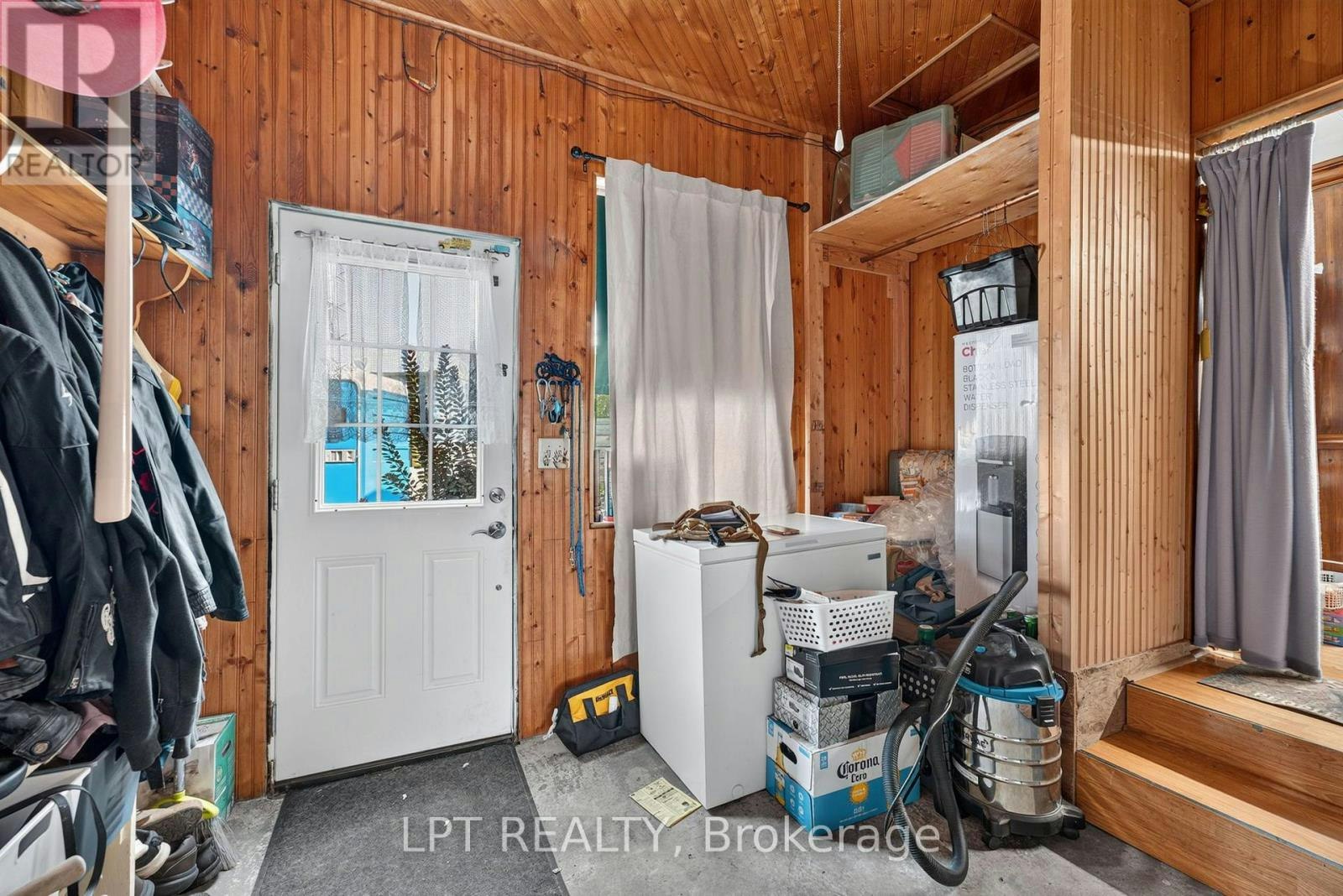 8349 Ravenswood Line, Lambton Shores, ON, N0M 1N0 - 7