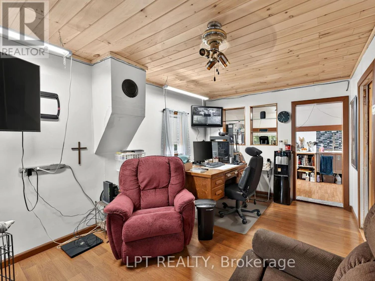 8349 Ravenswood Line, Lambton Shores, ON, N0M 1N0 - 18