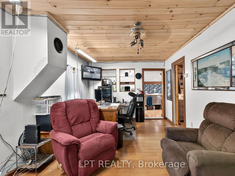 8349 Ravenswood Line, Lambton Shores, ON, N0M 1N0 - 16
