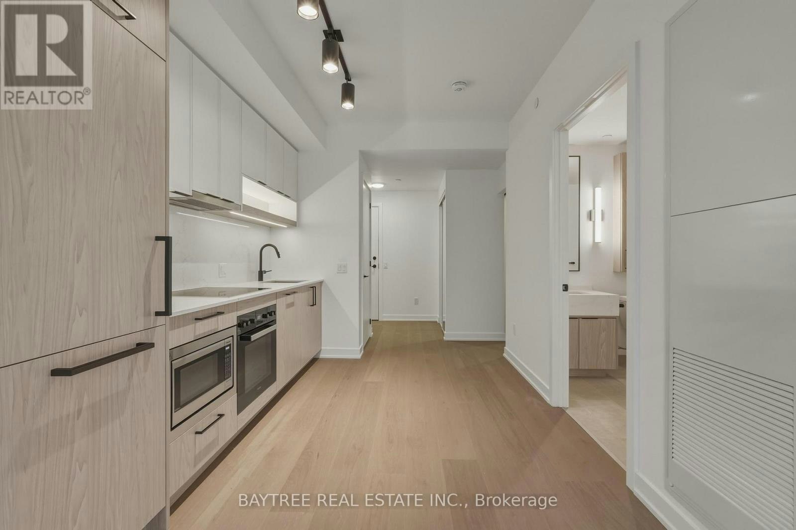 1715-89 Montclair Avenue, Toronto, ON, M5P 0A9 - 5