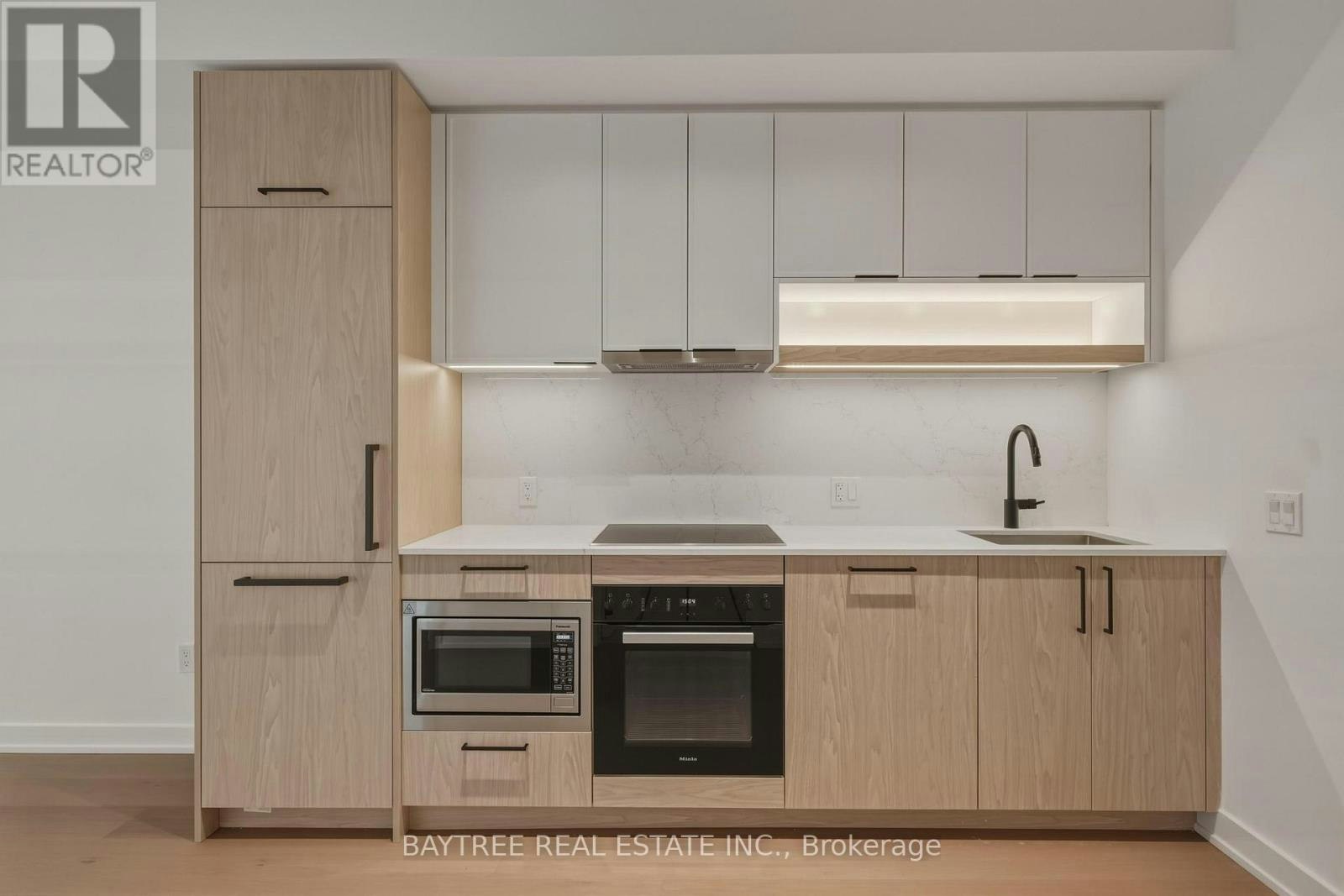 1715-89 Montclair Avenue, Toronto, ON, M5P 0A9 - 9