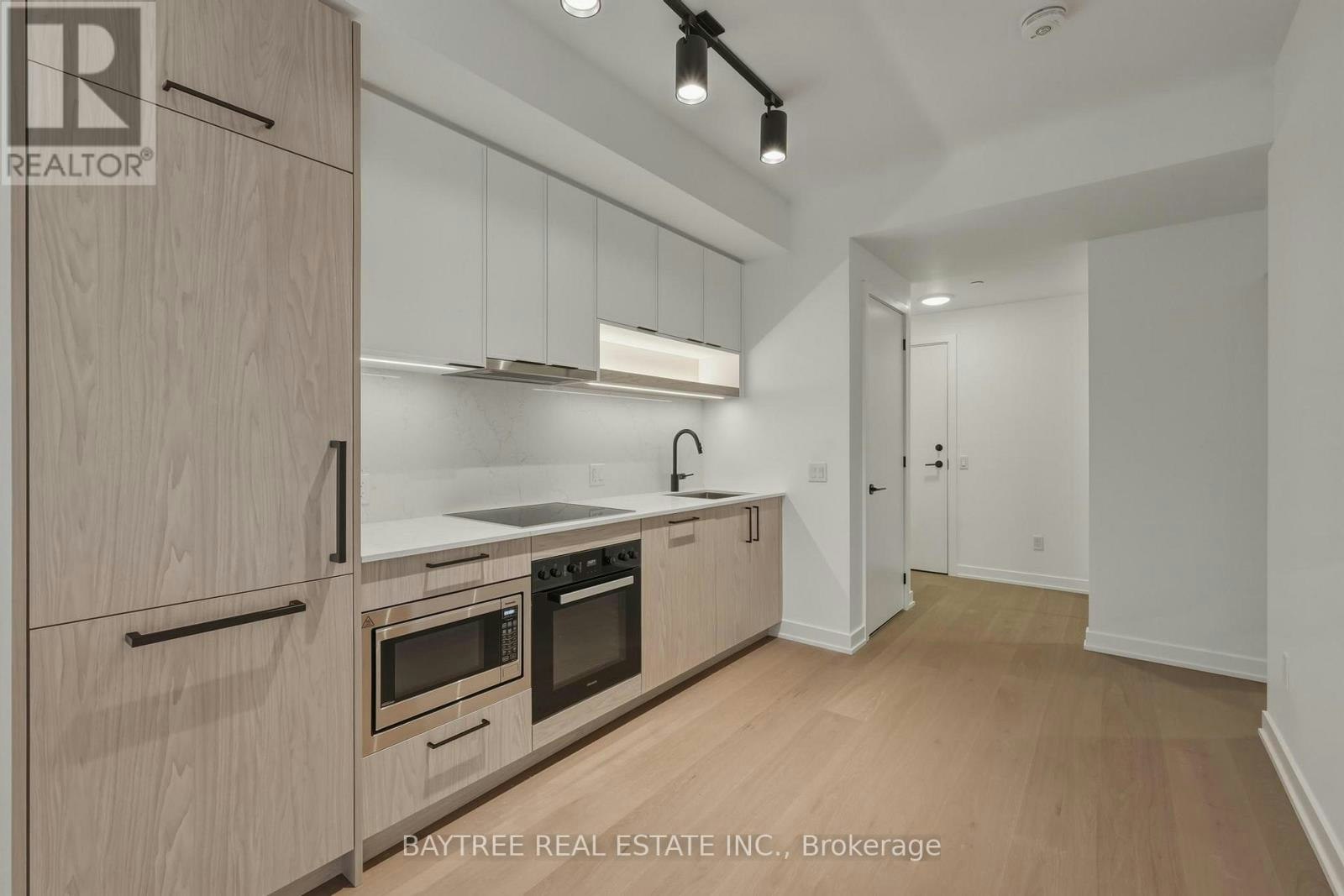 1715-89 Montclair Avenue, Toronto, ON, M5P 0A9 - 14