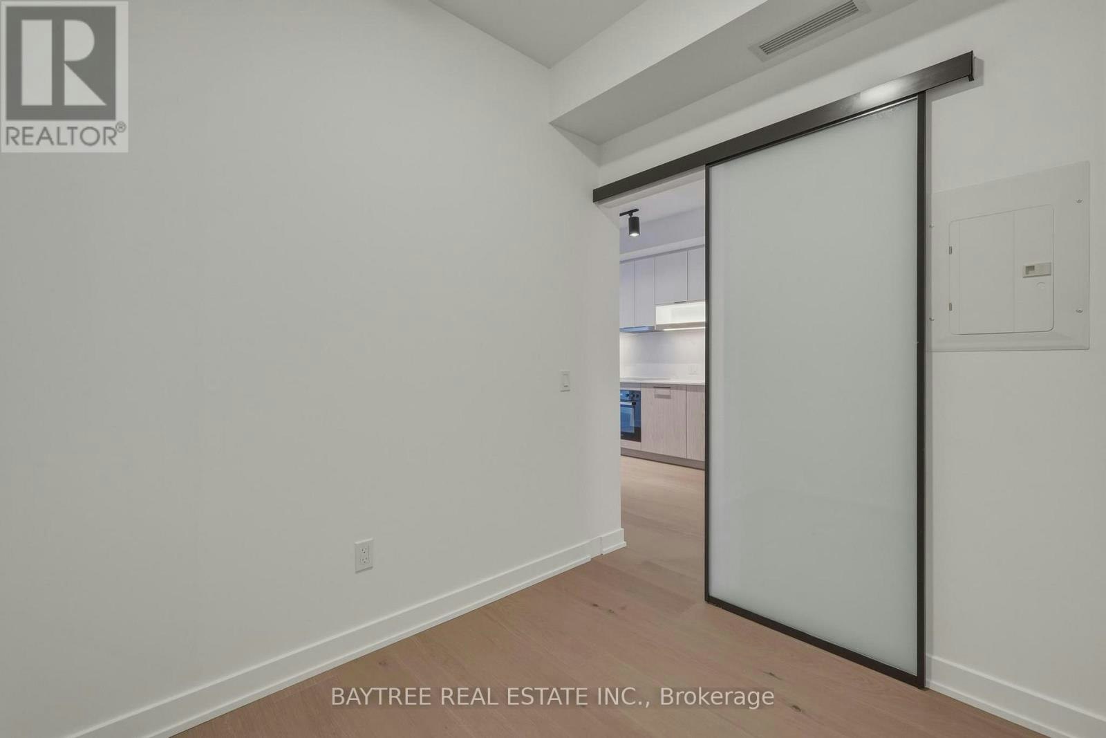 1715-89 Montclair Avenue, Toronto, ON, M5P 0A9 - 16