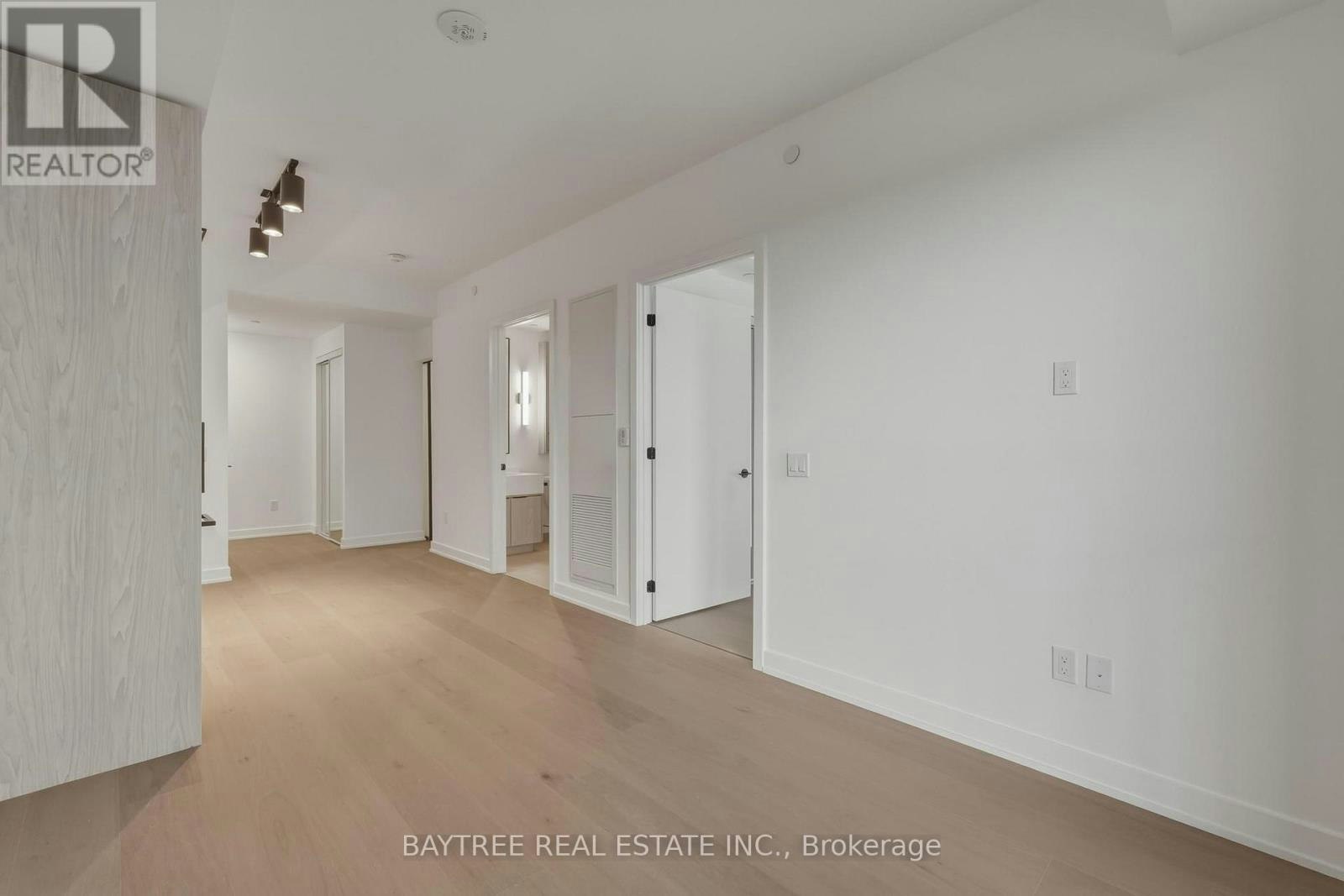 1715-89 Montclair Avenue, Toronto, ON, M5P 0A9 - 13
