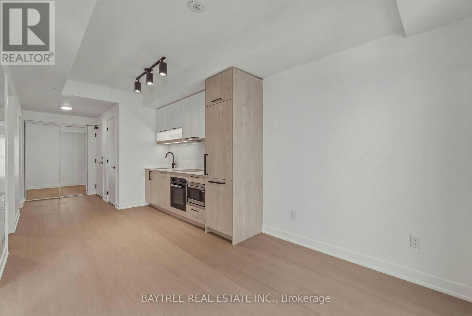 1826-89 Montclair Avenue, Toronto, ON, M5P 0A9 - 14