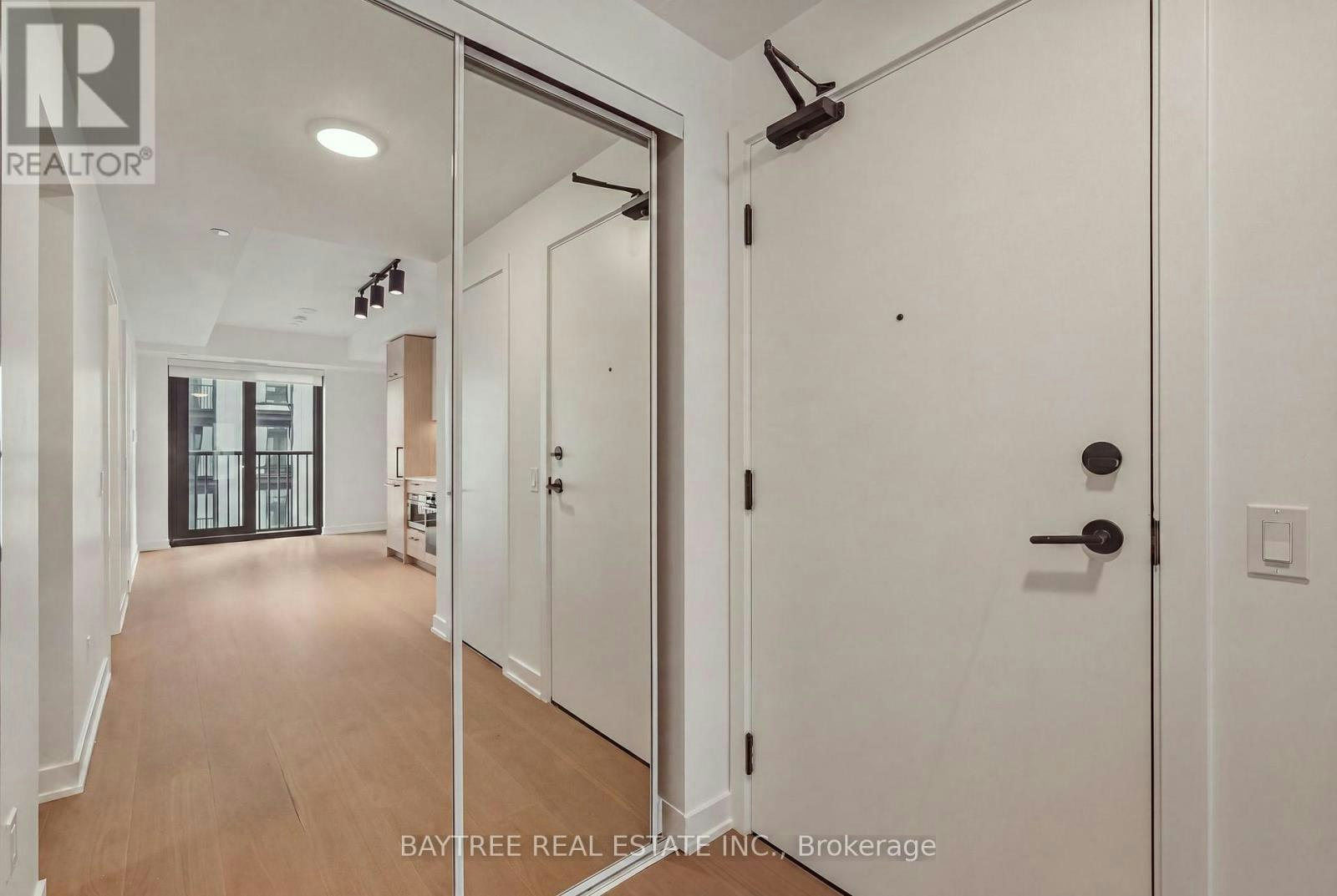 1726-89 Montclair Avenue, Toronto, ON, M5P 0A9 - 19