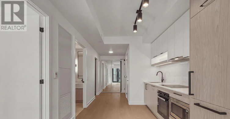 1726-89 Montclair Avenue, Toronto, ON, M5P 0A9 - 16