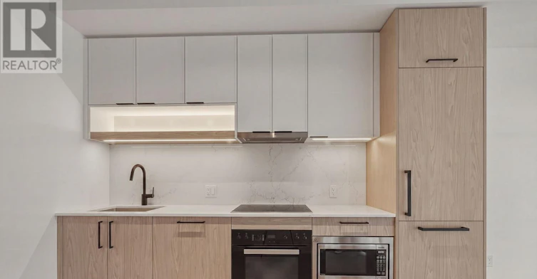1726-89 Montclair Avenue, Toronto, ON, M5P 0A9 - 13