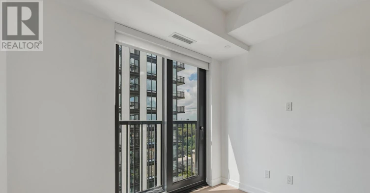 1726-89 Montclair Avenue, Toronto, ON, M5P 0A9 - 4