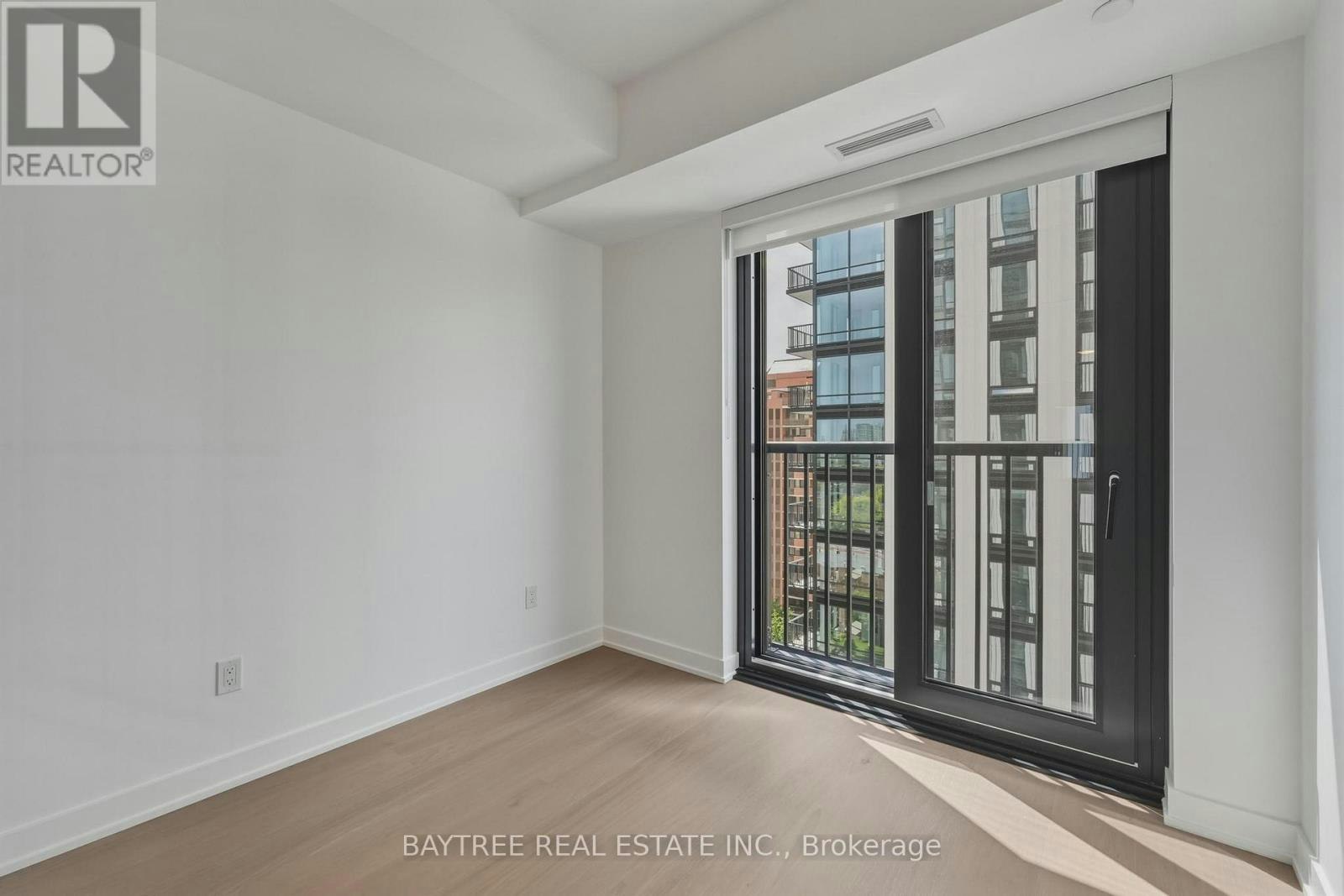 1726-89 Montclair Avenue, Toronto, ON, M5P 0A9 - 3