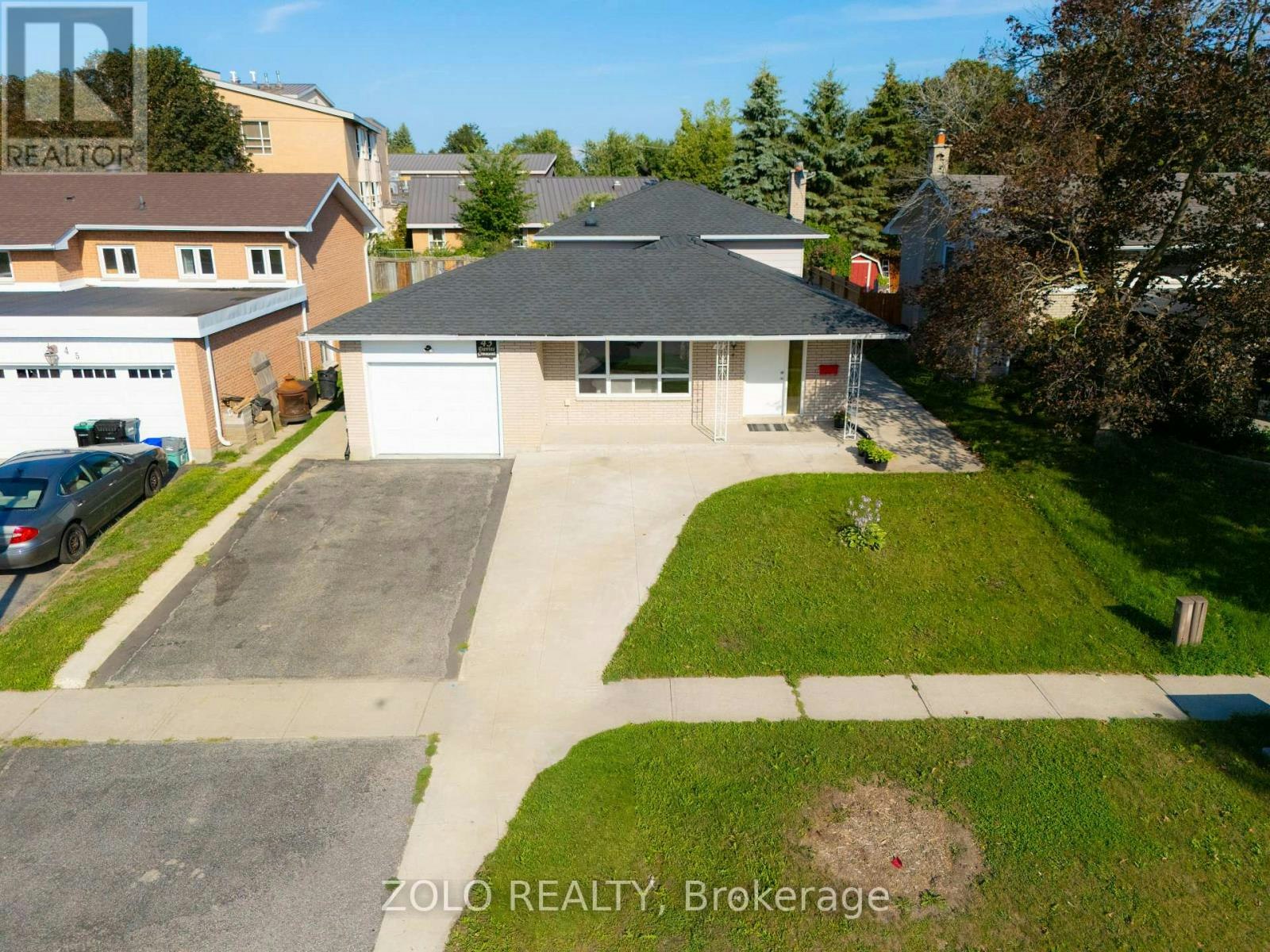 43 Davies Crescent, Barrie, ON, L4M 2M4