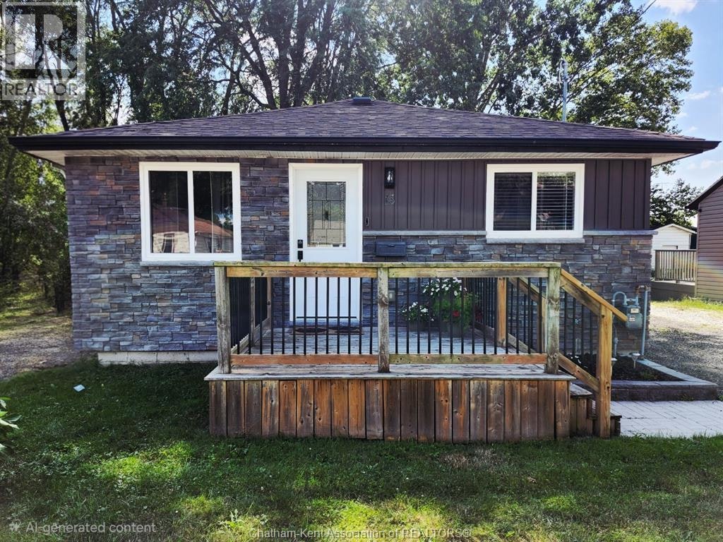 18 Park Lane, Chatham-Kent, ON, N7M 4Y1