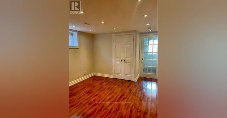 3589 Birchmeadow Crescent, Mississauga, ON, L4Y 3R8 - 2