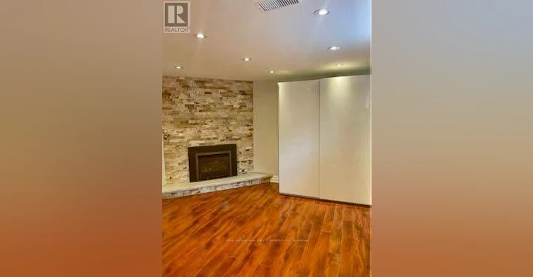 3589 Birchmeadow Crescent, Mississauga, ON, L4Y 3R8 - 3