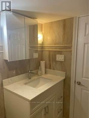 3589 Birchmeadow Crescent, Mississauga, ON, L4Y 3R8 - 8