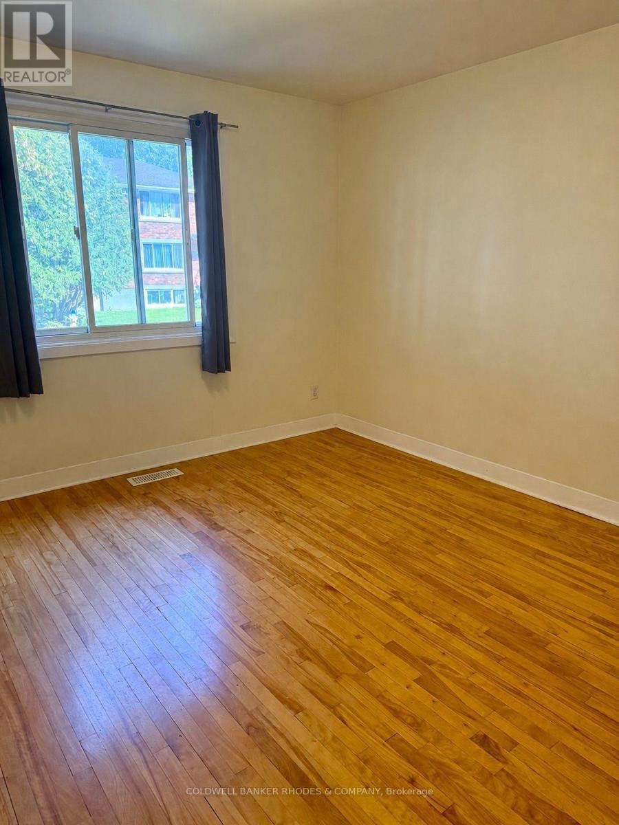 1-2484 Carlsen Avenue, Ottawa, ON, K1V 8G3 - 8