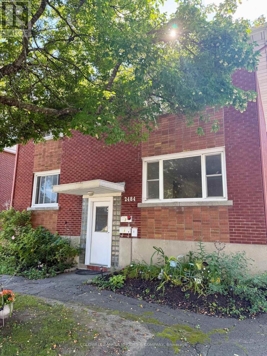 1-2484 Carlsen Avenue, Ottawa, ON, K1V 8G3