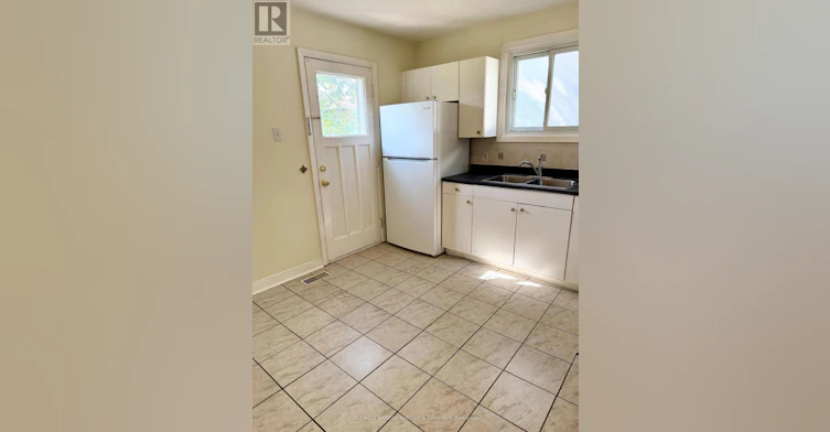 1-2484 Carlsen Avenue, Ottawa, ON, K1V 8G3 - 7