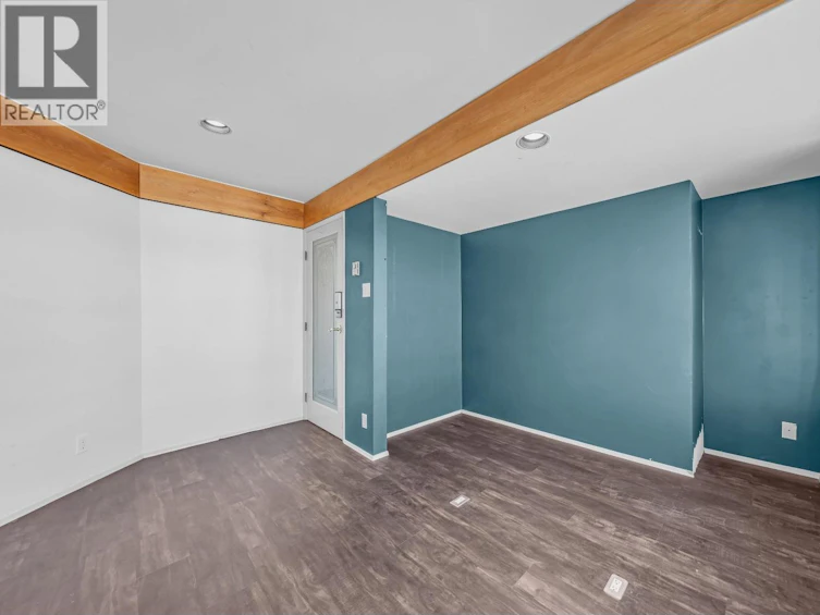 1366 SW Marine Drive, Vancouver, BC, V6P 5Z9 - 8