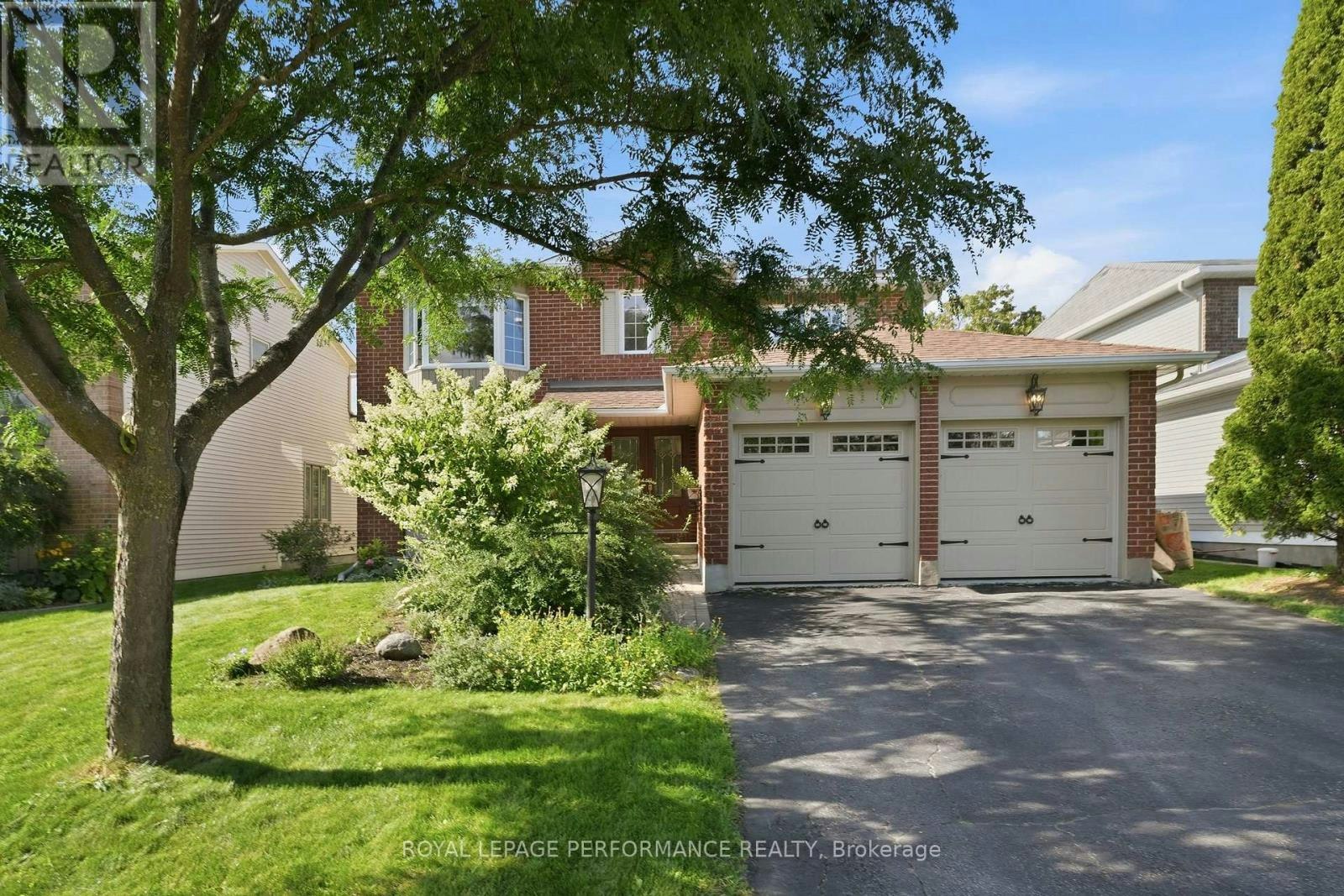 14 Wellfleet Crescent, Ottawa, ON, K2J 2Y2