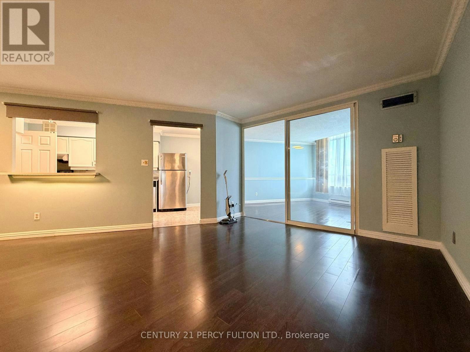 175 Bamburgh Circle, Toronto, ON, M1W 3X8 - 11