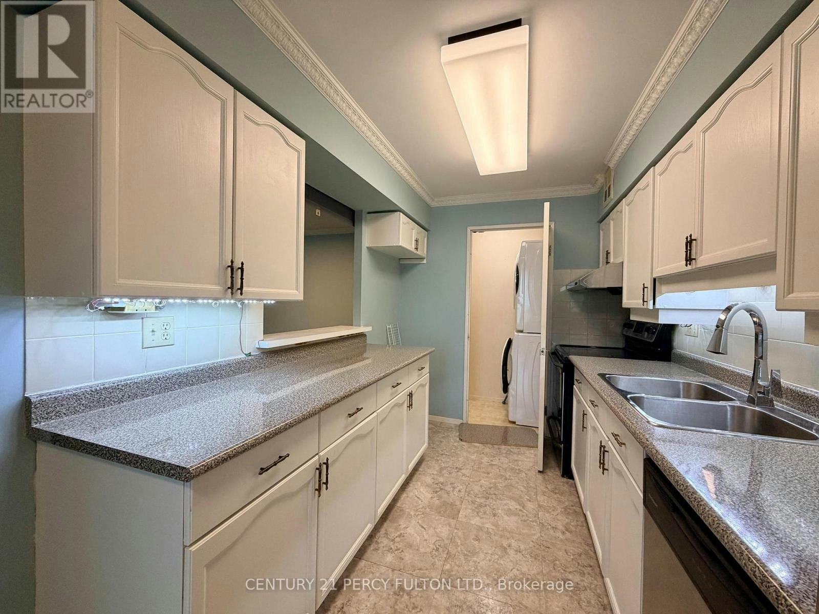 175 Bamburgh Circle, Toronto, ON, M1W 3X8 - 6