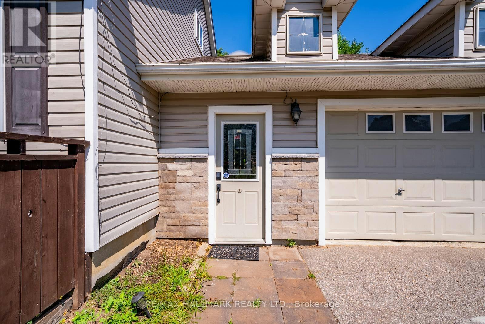 5104 Aurora Road, Whitchurch-Stouffville, ON, L4A 3K1 - 9