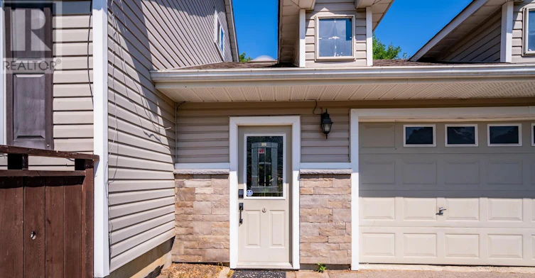 5104 Aurora Road, Whitchurch-Stouffville, ON, L4A 3K1 - 9