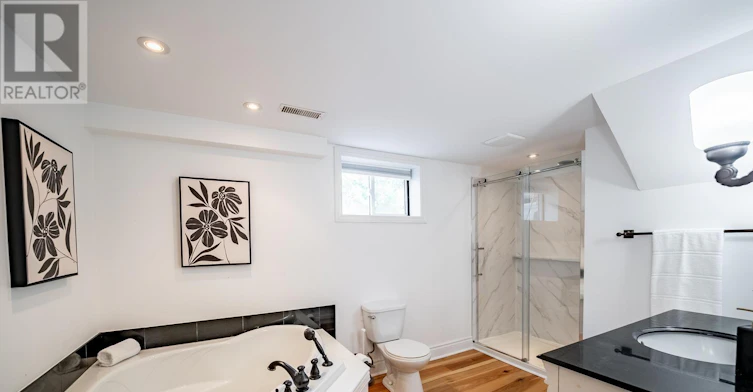 5104 Aurora Road, Whitchurch-Stouffville, ON, L4A 3K1 - 31