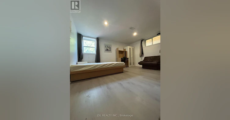 A BSMT-186 Wilfred Ave Avenue, Toronto, ON, M2N 5C9
